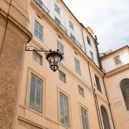 Pantheon Palace Loft By Romeloft